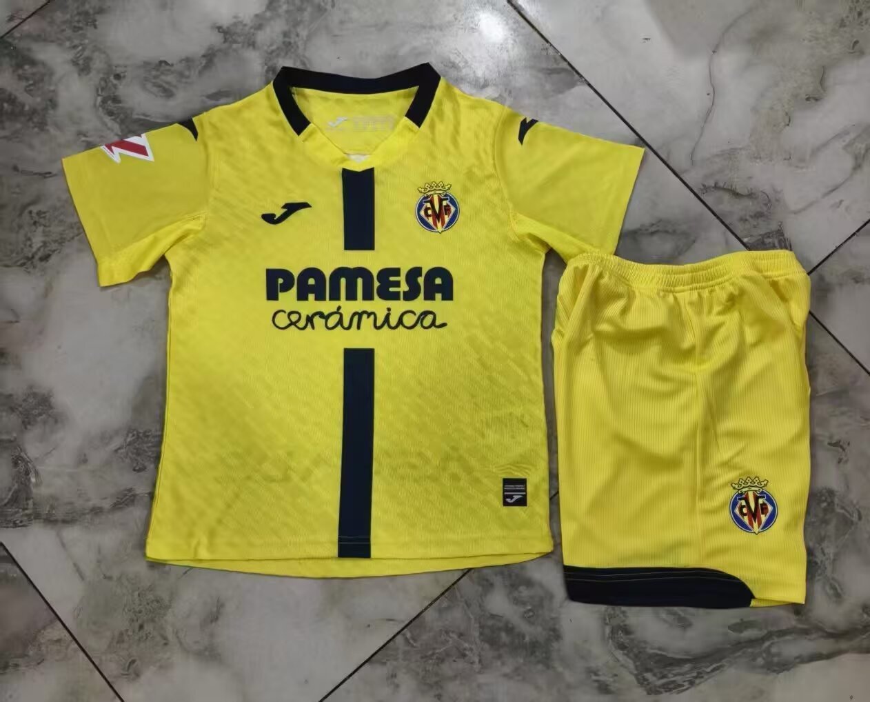 16Conjunto Villarreal CF Niño – Primera Equipación