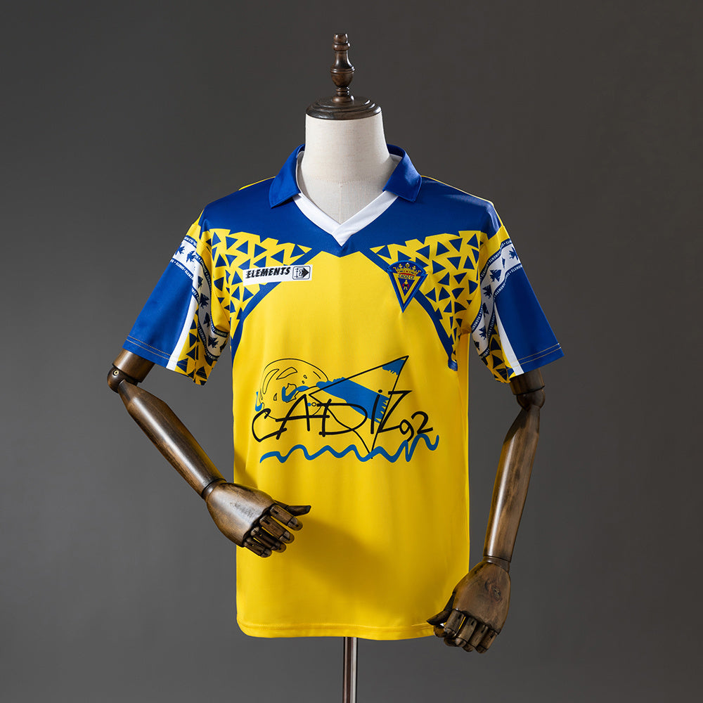 63Camiseta Cádiz CF – Edición Retro Amarilla y Azul