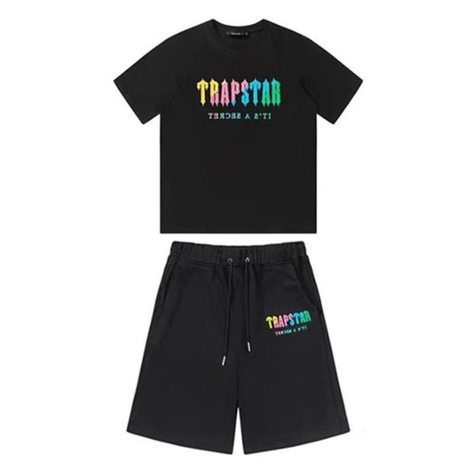 Conjunto Camiseta y Short Logo Frontal Estilo Streetwear