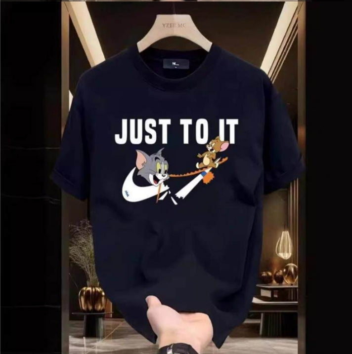 168Camiseta Negra “Just To It” – Diseño Animado Urbano