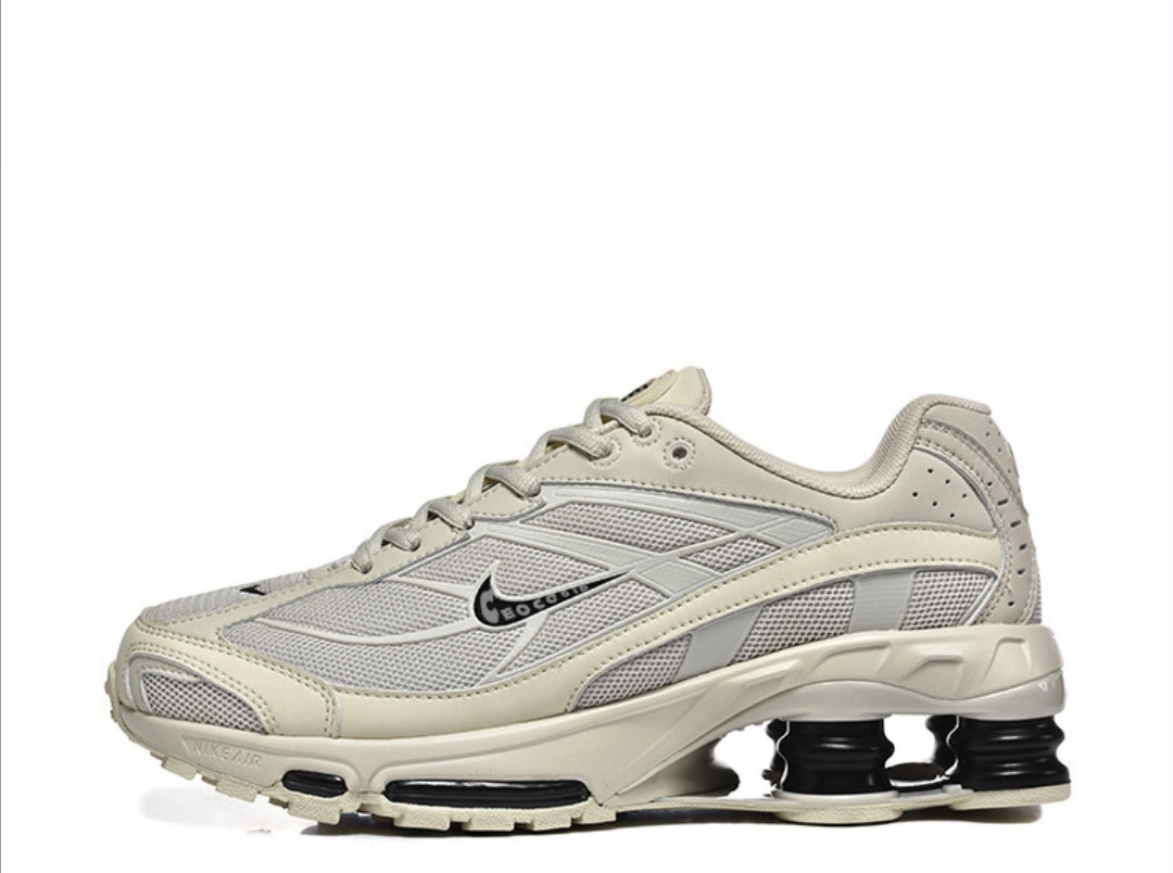 105Zapatillas Urbanas con Amortiguación Avanzada y Diseño Técnico
