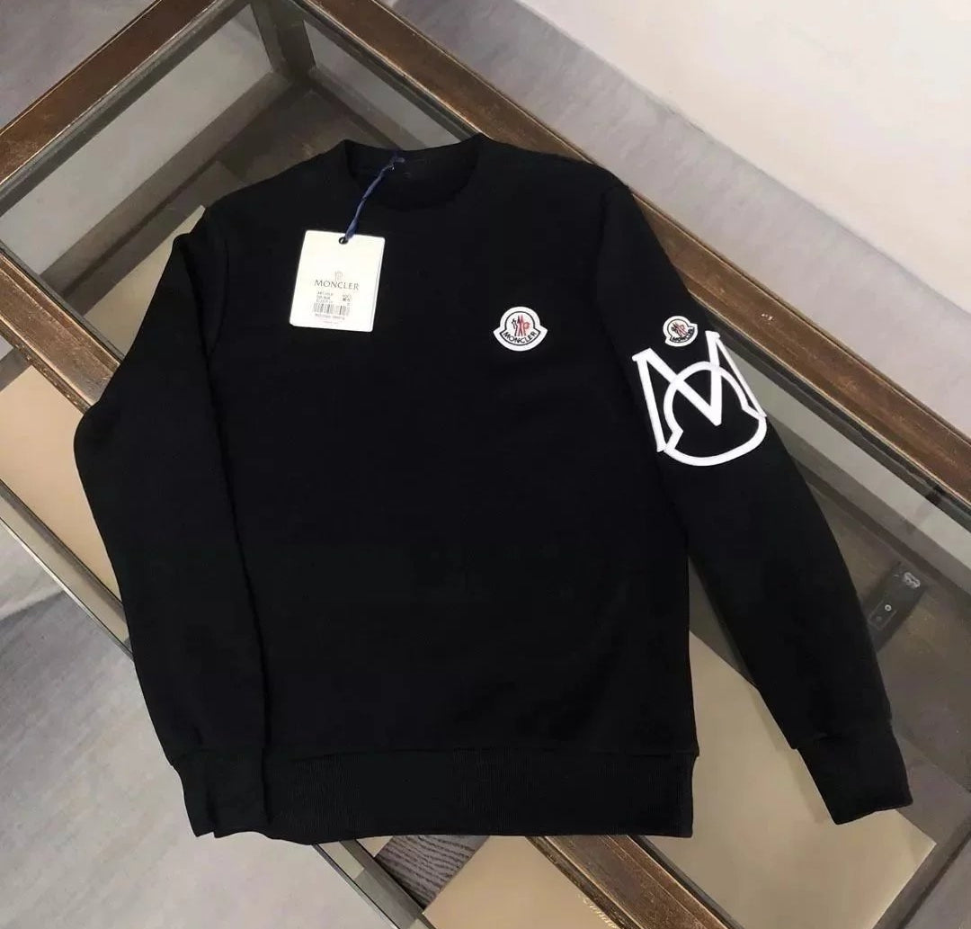 Sudadera Minimal Logo Pecho y Manga Estilo Urbano