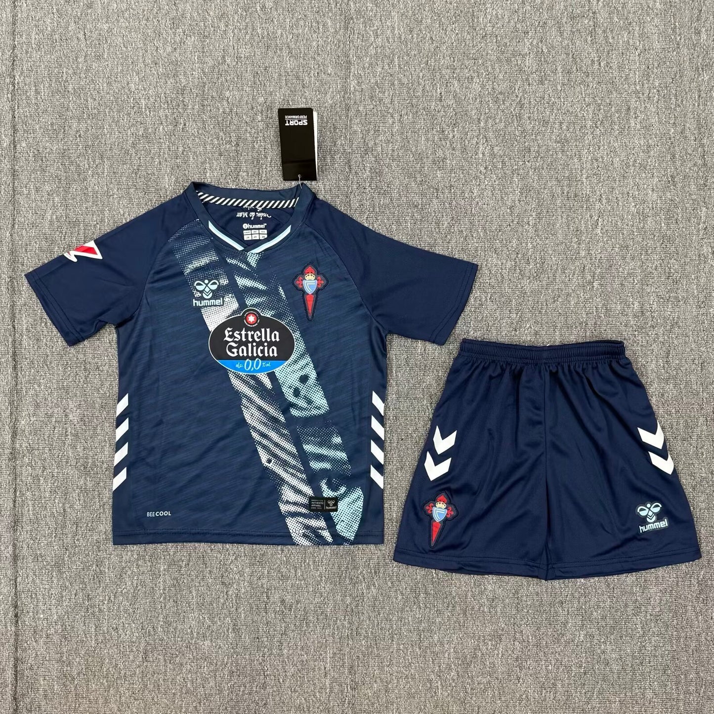 12Conjunto Celta de Vigo Niño – Segunda Equipación Azul Marino