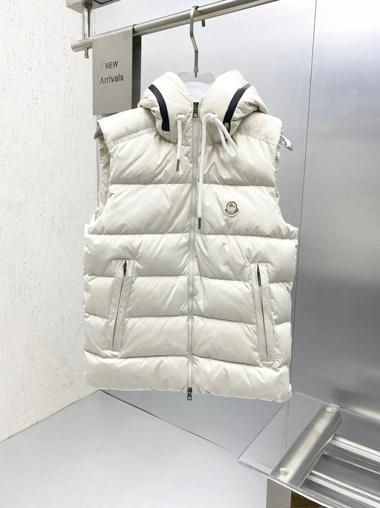 Chaleco acolchado con capucha estilo urbano (negro o blanco)