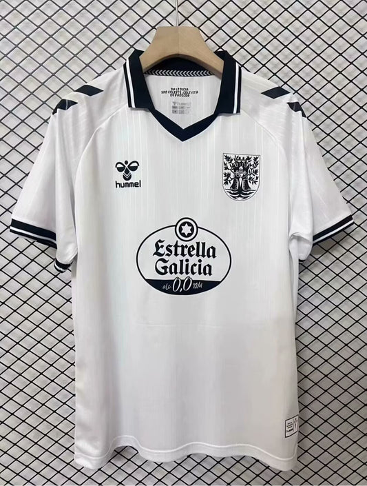 67Camiseta RC Celta de Vigo – Edición Centenario Blanca