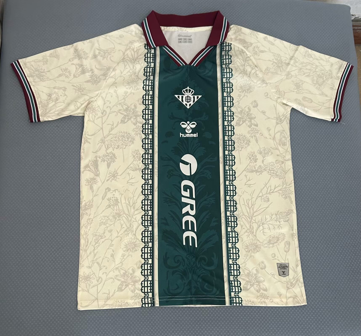 69Camiseta Real Betis Balompié – Edición Especial Retro Floral