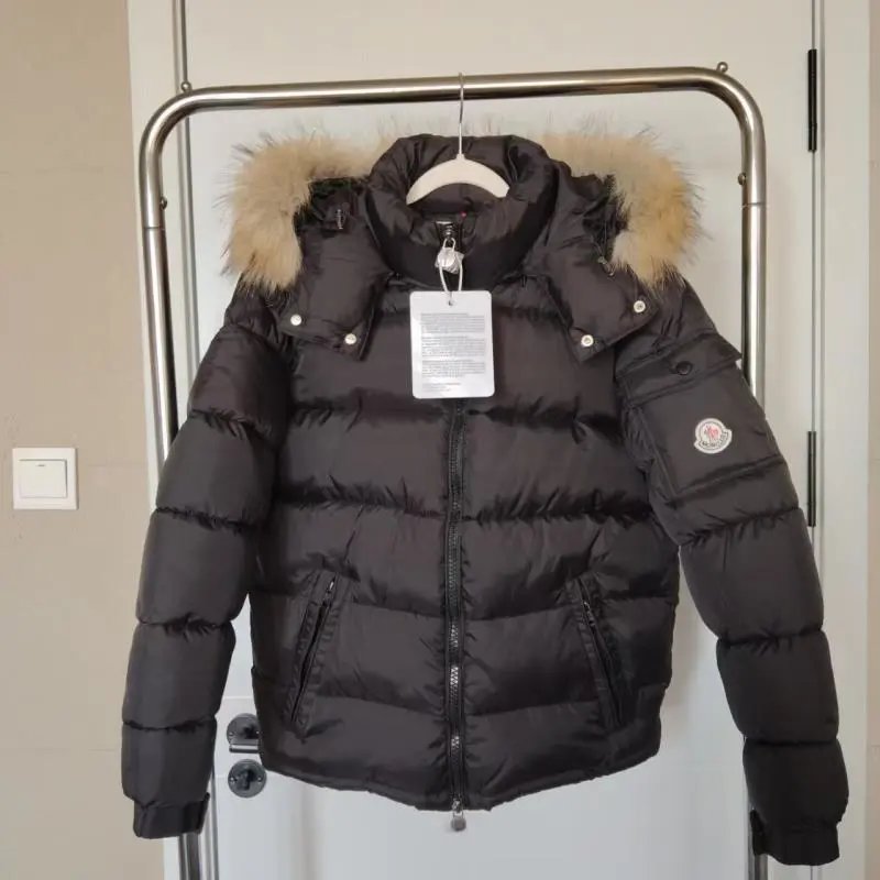Plumífero acolchado con capucha y pelo estilo premium invierno