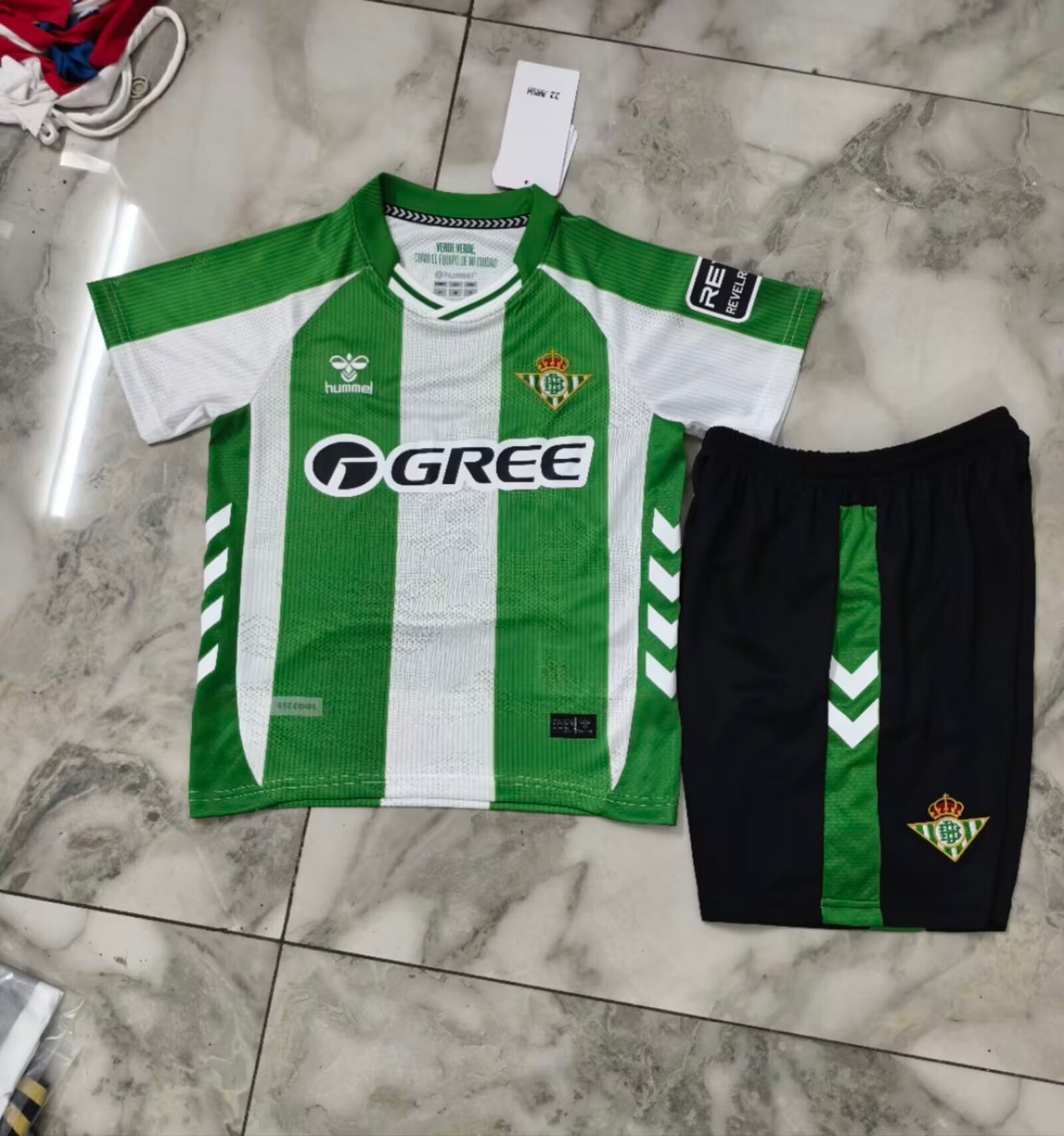 14Conjunto Real Betis Niño – Primera Equipación Verde y Blanca