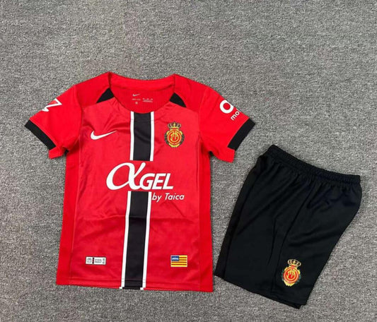 Primera Equipación RCD Mallorca para Niños – Camiseta y Pantalón Oficial