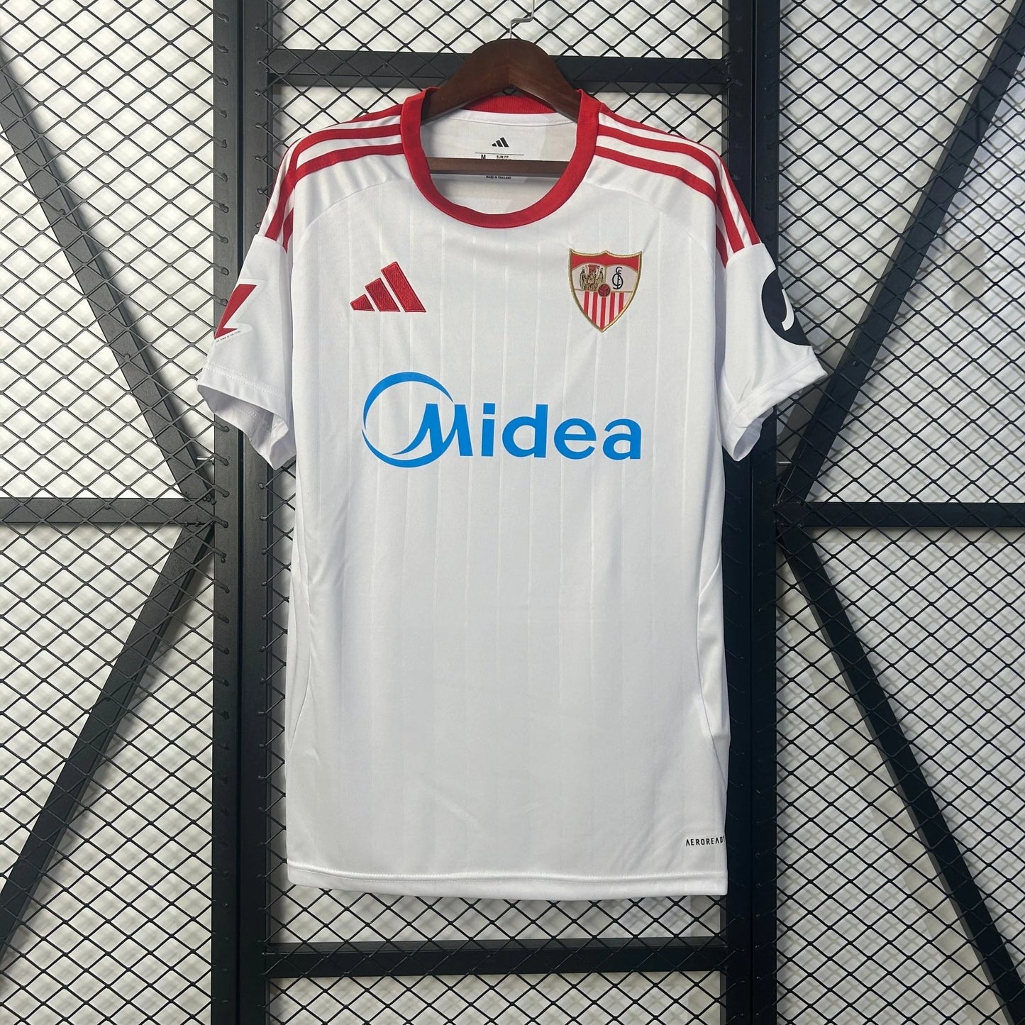 40Camiseta Sevilla FC – Primera Equipación Oficial