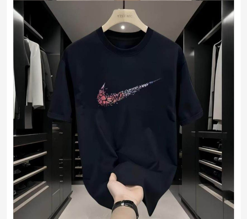 177Camiseta  con Swoosh Artístico – Estilo Urbano Premium