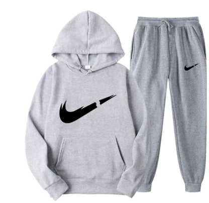 132Conjunto con Capucha | Estilo Deportivo y Confort Urbano