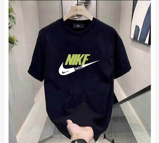 174Camiseta  Negra Logo NO.1 Verde – Estilo Deportivo Urbano