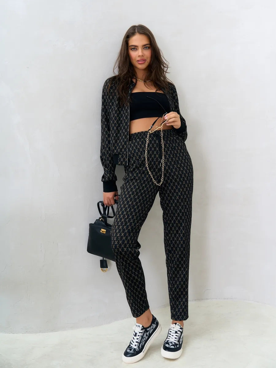 147Chándal Premium de Mujer Negro | Elegancia Urbana y Estilo Alta Gama