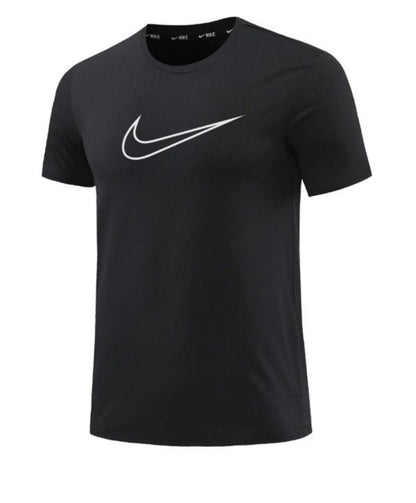 Camiseta Técnica Logo Frontal Estilo Deportivo