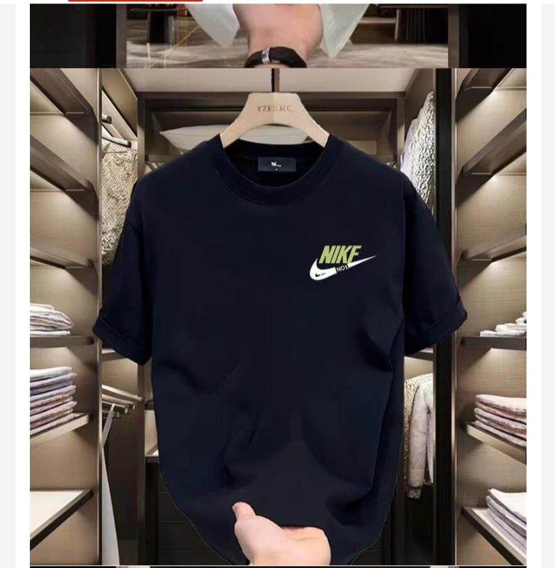 172Camiseta  Negra Logo Mini NO.1 – Estilo Minimal Deportivo