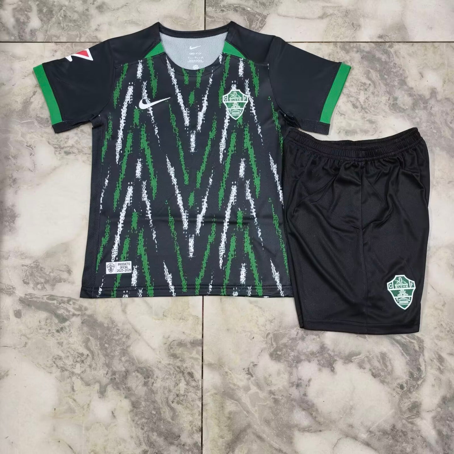 8Conjunto Elche CF Niño – Segunda Equipación
