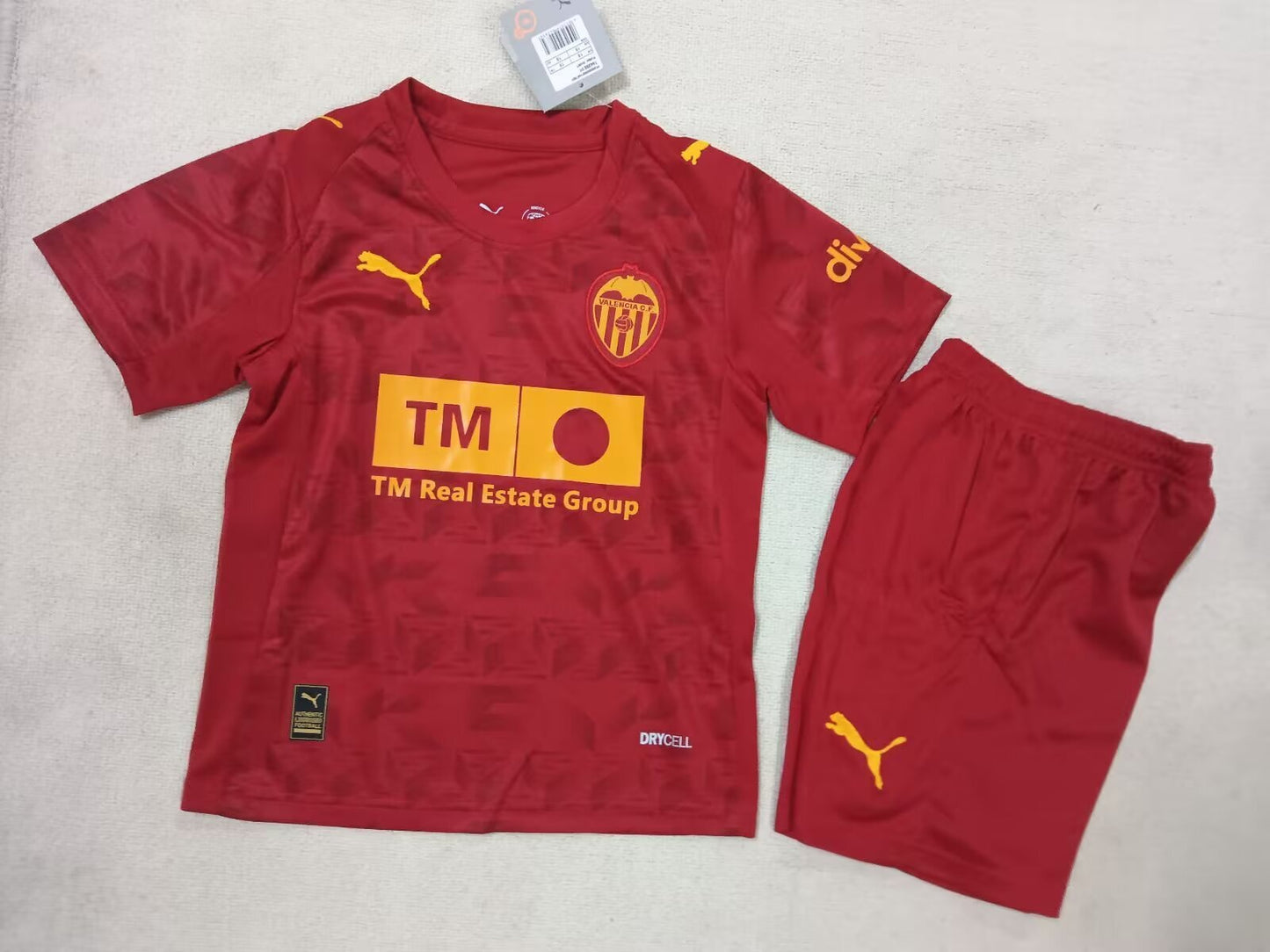 4Conjunto Valencia CF Niño – Segunda Equipación
